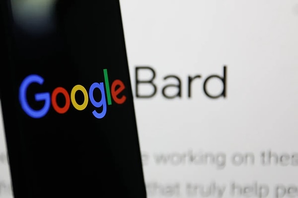 Peki siz bu konu hakkında ne düşünüyorsunuz? Sizce Google Bard rakibi olduğu ChatGPT ve Bing'i geçebilir mi? Yorumlarda buluşalım...
