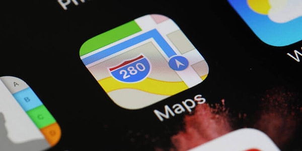 Harita ve navigasyon yeniliklerinin yanı sıra birçok çeşitli özelliği hayata geçirecek iOS 17, haziran ayında tüm iPhone cihazları için kullanıma açılacak.
