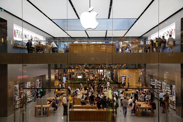 Son olarak ocak ayında fiyat artışına giden Apple, çoğu cihazının fiyatına yüzde 10'a yakın zam yapma kararı aldı.