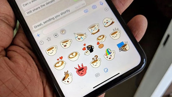 Ünlü platform, kullanıcıların kendi bulduğu fotoğrafları veya resimleri sticker'a dönüştürebileceği yeni eklentisini iOS uygulaması içinde test ediyor.