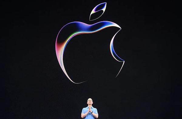 Apple, geçtiğimiz gece düzenlediği teknoloji etkinliğinde iPhone cihazlar için geliştirdiği yeni arayüzü iOS 17'yi tanıttı.