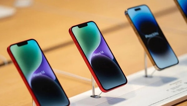 2017 yılında piyasaya sürdüğü cihazları artık desteklemeyecek olan Apple, iPhone XS modellerinden itibaren çıkardığı akıllı telefonlarına iOS 17 güncellemesini yayınlayacak. Bunlar: