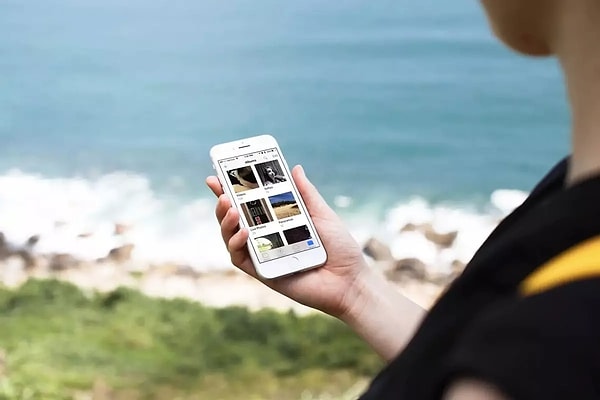 Geçmişte Photo Stream'e fotoğraflarını yükleyen kullanıcıların bu süreçte dosyalarını kaybetmemesi için en az bir Apple cihazında iCloud üzerinden verilerini depolaması gerekiyor.