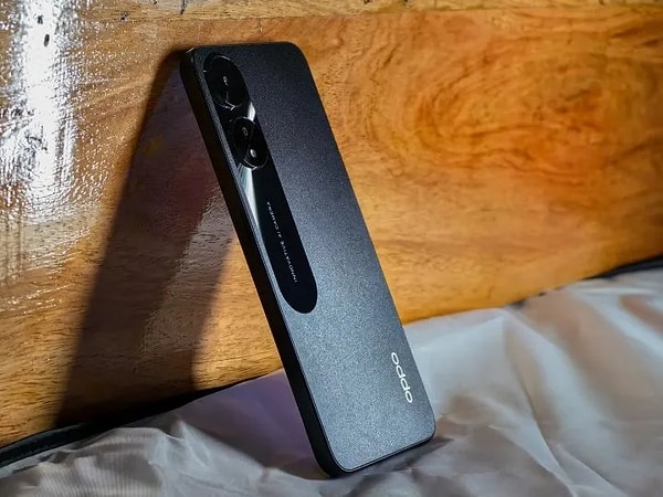 Peki siz yeni OPPO A78 4G hakkında ne düşünüyorsunuz? Sizce yeni cihaz özellikleri ile muhtemel fiyatını hak ediyor mu? Yorumlarda buluşalım...