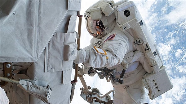 Uzay İstasyonu program müdürü Joel Montalbano, kesinti sonucu gerçekleşen 20 dakikalık iletişimsizlik sürecinde astronotlar için herhangi bir tehlike oluşmadığını açıkladı.