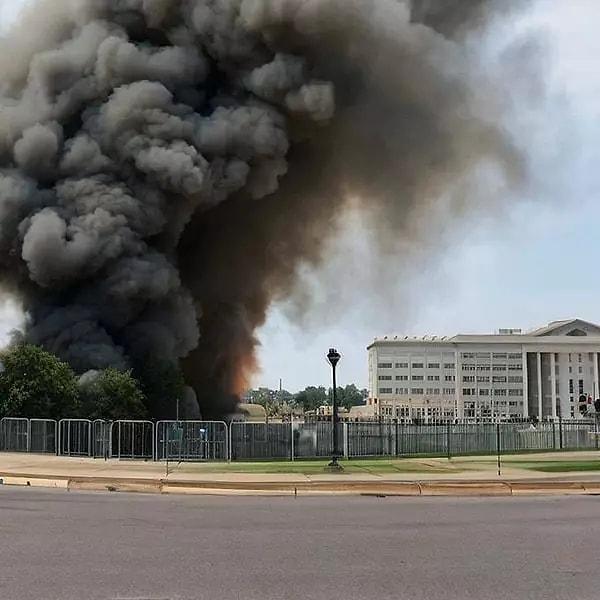 Örnek olarak, geçtiğimiz aylarda oluşturulan ve sosyal medyada yayınlanan "Pentagon'da Patlama" fotoğrafı, kısa süreli de olsa büyük bir panik havası yaratarak borsa dengelerini sallamıştı.