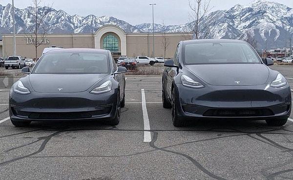 ABD Ulusal Otoyol Trafik Güvenliği İdaresi, geçtiğimiz haftalardan itibaren Tesla Model 3 ve ülkemizde de satılan Tesla Model Y sahiplerinden gelen şikayetler nedeniyle firmaya soruşturma açma kararı aldı.