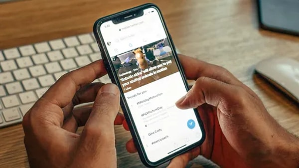 Uzun bir süredir istenen yeni özelliğin yakında mobil uygulama için de hayata geçirilmesi bekleniyor. Ancak, Musk'ın normal kullanıcılara burada da acımayacağını söylemek gerek.