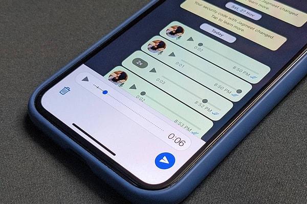 Dev firma, WhatsApp gruplarında bulunan kullanıcıların hep beraber sohbet edebileceği yeni sesli sohbet kanalları isimli aracını yakında kullanıma açacak.