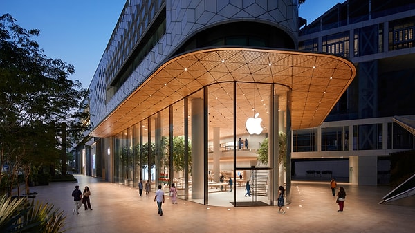 Mahkeme, geçtiğimiz cuma günü Apple'ın davacı olan kullanıcılara toplamda 500 milyon dolarlık tazminat cezası ödemesini öngördü.