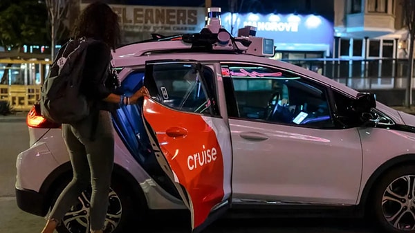 Özellikle ABD'de sıkça karşılaşılan bu durumun son örneği robot taksi cenneti olan San Francisco'da gerçekleşti.