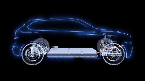 Shenxing, bu yapısı sayesinde ortam koşullarının oldukça kötü olduğu alanlarda bile performansından ödün vermiyor. Öyle ki firma yeni bataryanın -10 derece soğukta bile yüzde 80 şarja sadece yarım saatte ulaşabileceğini iddia ediyor.
