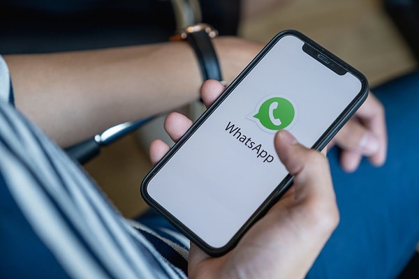 Bildiğiniz üzere, herhangi bir WhatsApp grubuna yeni üye olan kullanıcılar, geçmişte gerçekleşen grup sohbetleri görüntüleyemiyor, şimdilik.