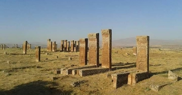 12. Bitlis Ahlat Selçuklu Mezarlığı