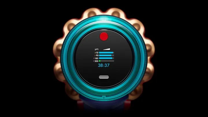 Güçlü süpürge ayrıca, yeni LCD ekranlı arayüzü ile yüzeylerin ne kadar temiz olduğunu da gözler önüne seriyor.