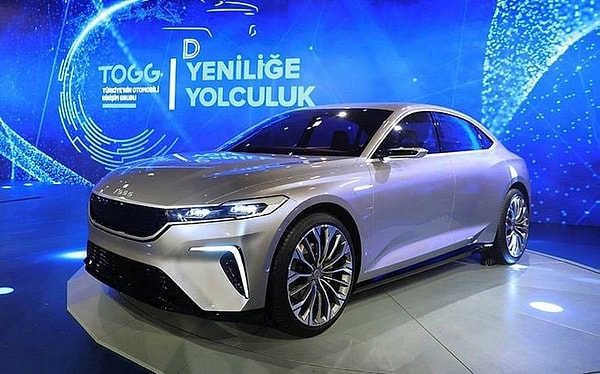 Yerli araç, daha öncesinde sergilenen konsept modellerden de anlaşıldığı gibi, C sınıfı bir sedan olacak.