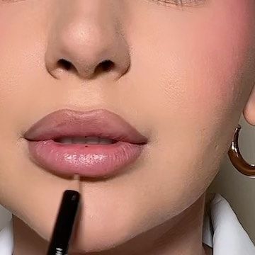10. Kusursuz dudakların sırrı: Dudak kalemi uygulaması