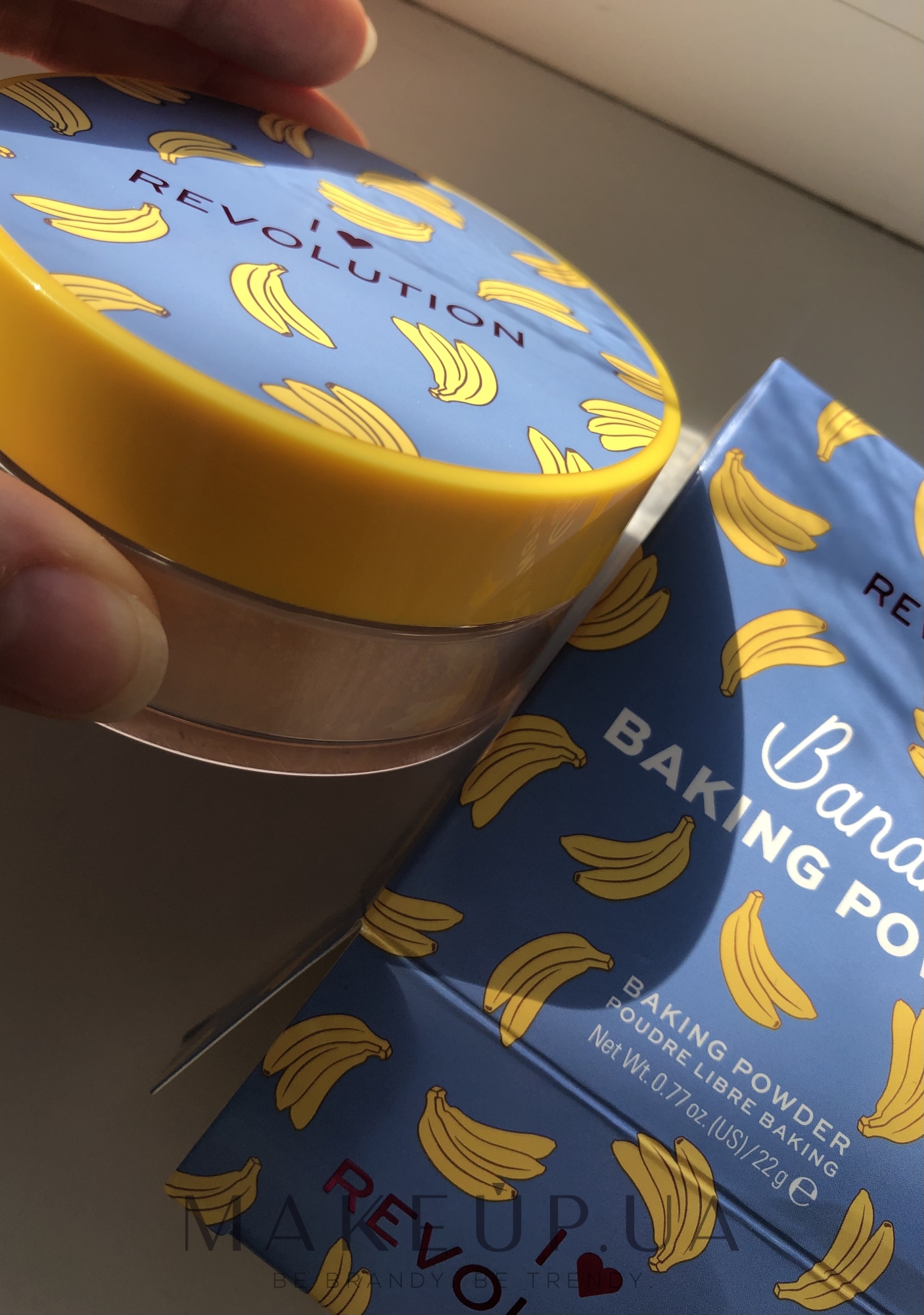 12. I Heart Revolution Loose Baking Pudra