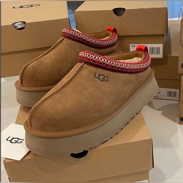 7. UGG Tazz Kadın Terlik