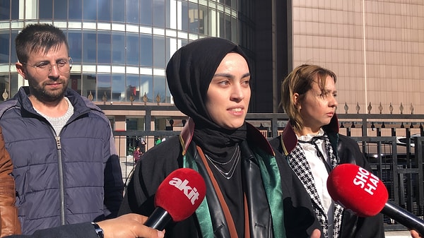 Mağdurların avukatlarından Şura Nur Bülbül ise "Bu basit bir dolandırıcılık faaliyeti değildir ve son yüzyılın en büyük otomobil vurgunu olarak kayıtlara geçmiştir" ifadelerini kullandı.