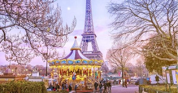 14. Paris Noel Pazarı - Fransa