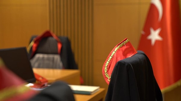 Bolu İdare Mahkemesi de 1 Ocak 2022’de yabancılardan 10 katı su ücreti alınmasına yönelik uygulamanın yürütmesini durdurmuştu.