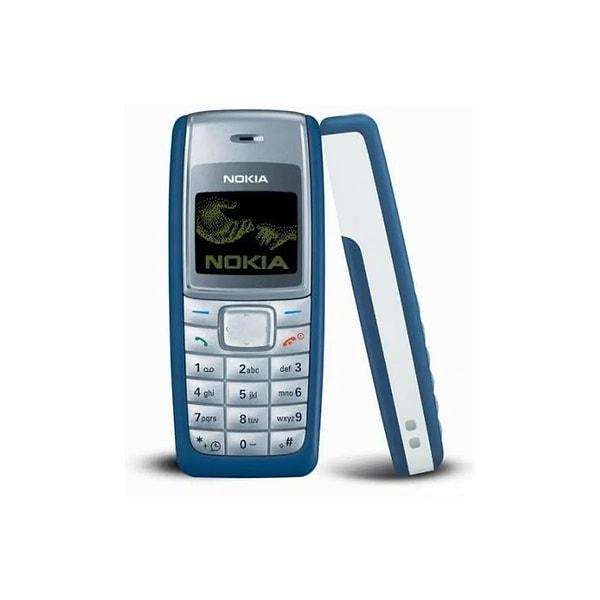 Nokia 1100'ü takip eden telefon, aynı üreticiye ait olan Nokia 1110 modeli. Bu telefon da 248 milyondan fazla satıldı. Nokia 1110, Nokia 1100'e benzer tasarıma ve özelliklere sahipti, ancak FM radyo ve oyunlar gibi bazı ek özellikler de içeriyordu.