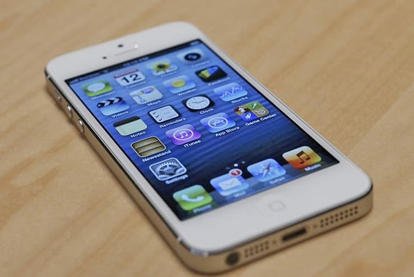 iPhone 5S-165 milyon