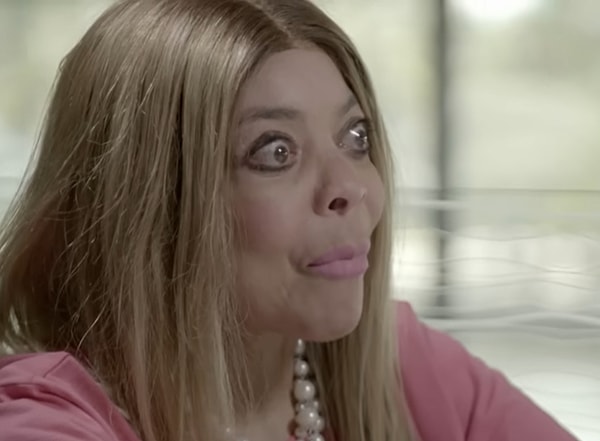 Fakat Wendy Williams'ın ekibinin açıklamasına göre Williams'ın bu halinin ve davranışlarının sebebi, ona Frontotemporal Demans (halk arasında bilinen adıyla bunama) ve afazi teşhisi konulması.