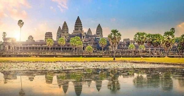 5. Angkor Wat - Kamboçya