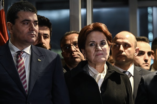 Yerel seçimlerde yalnızca yüzde 3,77 oy alan İYİ Parti'de Meral Akşener dönemi sona eriyor. Akşener bugün, “Ben şahsen seçim sonuçları kapsamında ödediğimiz ve ödediğim bedele razıyım” diyerek Kurultay'da yeniden aday olmayacağını duyurdu.