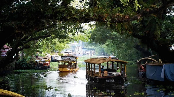 2. Alappuzha