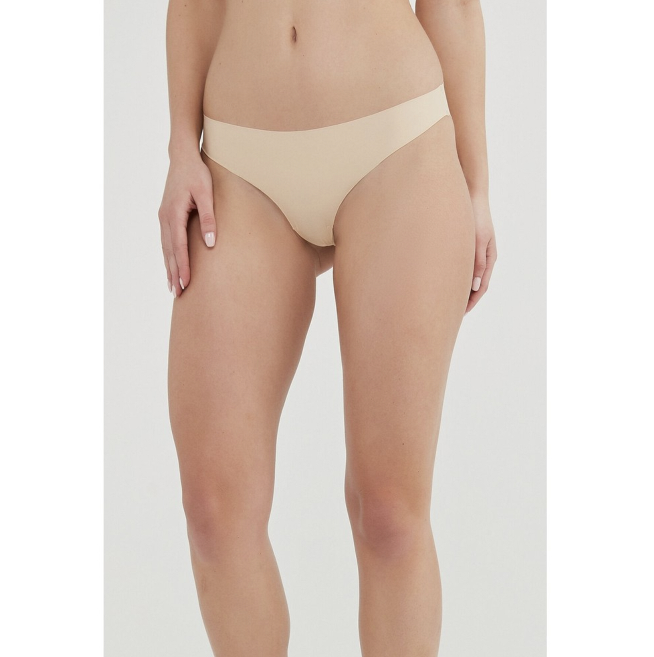 Lazer kesim slip külotları da tercih edebilirsiniz, özellikle dar elbise ve eteklerin altında bükülme veya sıkışma olmadan rahatça otururlar.