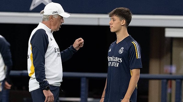 Carlo Ancelotti, "Arda son maçlarda kabiliyetini ve özelliklerini gösterdi. Nerdeyse yüzde 100 ile oynadı. Cumartesi günkü final maçı için de faydalı olabilir. Sahip olduğumuz opsiyonlardan biri de Arda" ifadelerini kullandı.