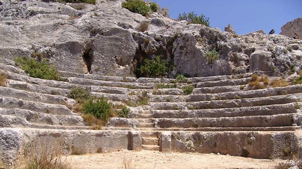 9. Simana Antik Tiyatrosu