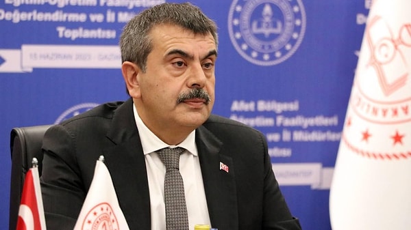 Söz konusu madde ise eğitimciler arasında öğretmenlere mobbing uygulanabileceği gerekçesiyle eleştiriliyor.