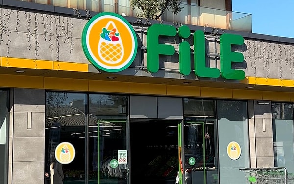 FİLE yaptığı bir duyuruda; bazı şubelerinde hijyen ve pratik işlem gerekçesi ile sadece kartlı işleme izin verileceğini açıkladı.