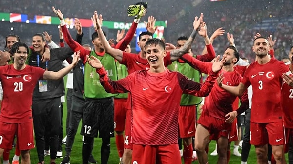 Milliler, son 16 turuna yükselme ödülü olarak da 1.5 milyon euro aldı. Böylece Avusturya maçına kadar alınan toplam para ödülü 12 milyon 750 bin euroyu buldu.