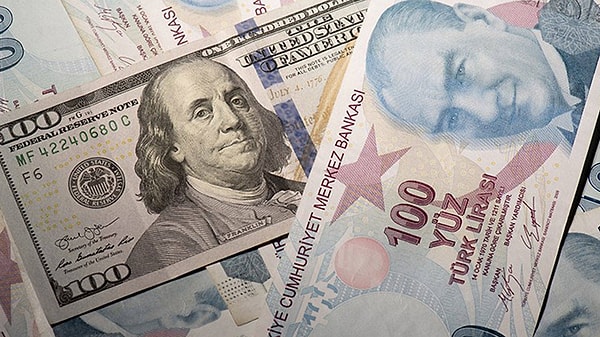 İhracatçılar ise Dolar/TL'nin sürdürülebilirlik için en az 37 lira olması gerektiği görüşünde.