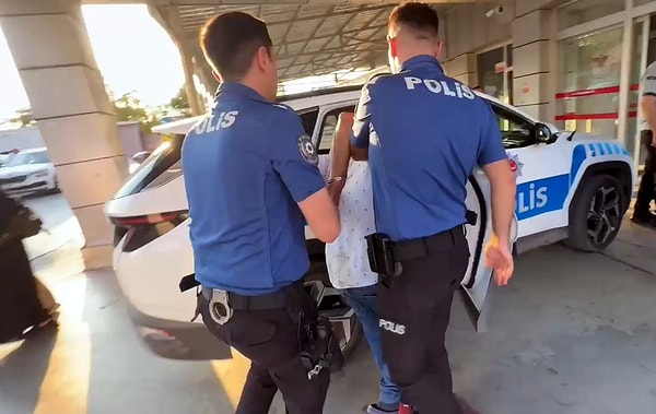 Koruma altına alınan çocuk, şüpheli ile birlikte doktor kontrolünden geçirildi. T.C.'nin emniyetteki işlemleri sürüyor.