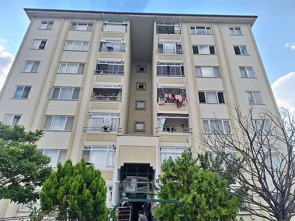 Yakınları, çocukları kurtaramayınca polis ve itfaiyeye haber verdi. Gelen itfaiye ekipleri, çocukları kurtarmak için çalışma başlattı.