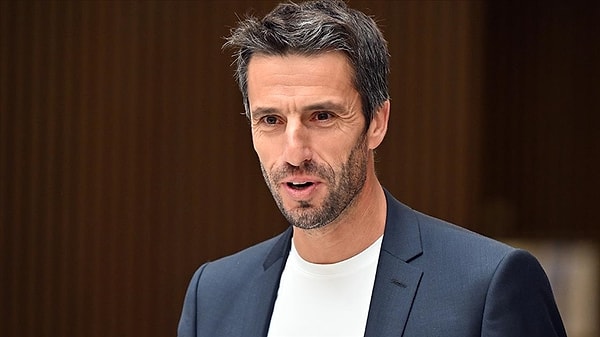 Olimpiyat Oyunları Organizasyon Komitesi Başkanı Tony Estanguet ise bilet fiyatlarının pahalı olduğu ve ilginin bu nedenle düştüğü eleştirilerini kabul etmiyor.