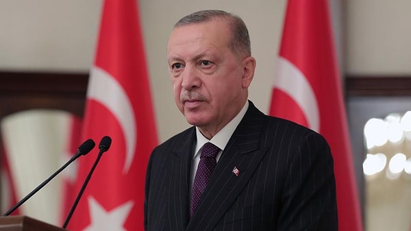 Cumhurbaşkanı Erdoğan, Kenan Işık için sosyal medya hesabından paylaştığı mesajında şunları dedi: 👇