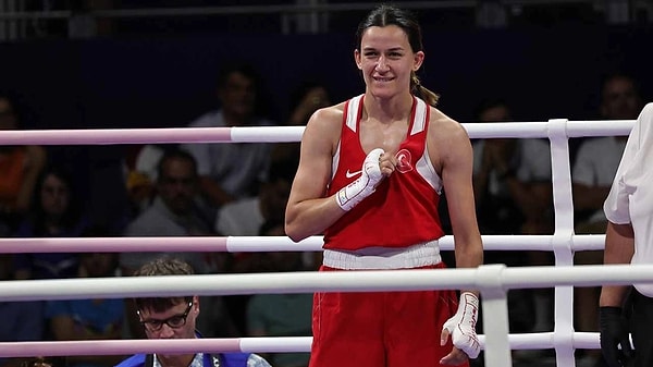 Milli gururumuz Hatice Akbaş, 8 Ağustos Perşembe akşamı 23:51'de Çin'den Yuan Chang ile altın madalya maçına çıkacak.