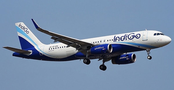 Hindistan’ın en büyük havayolu şirketi IndiGo, ilk kez bir havayolu şirketinin deneyeceği uygulamayla 'kadın yolcular için erkek yolcu yanına oturmama' hakkı tanıdı.