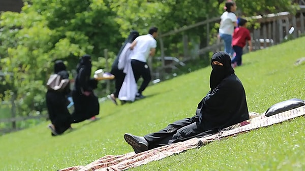 Son dönemde özellikle Arap turistlerin ilgi odağı haline gelen Trabzon'da fiyatlar Bodrum, Çeşme'yi aratmıyor.