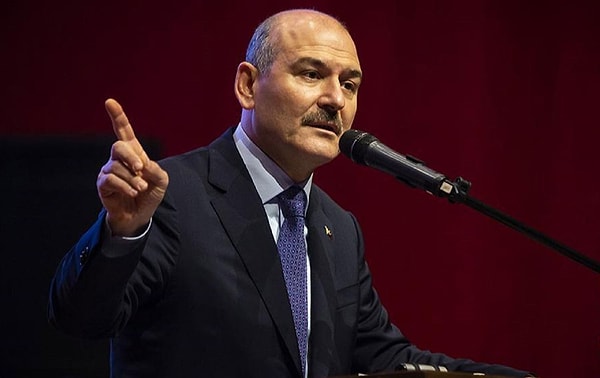 AK Parti İstanbul Milletvekili ve eski İçişleri Bakanı Süleyman Soylu, bu sıralar dokunulmazlığının kaldırılması için yaptığı başvuru ile gündemde.