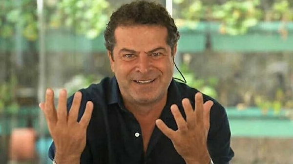 Cüneyt Özdemir 1 milyon 600 bini aşan abone sayısıyla en çok aboneye sahip gazeteciler listesinin ilk sırasında yer aldı.