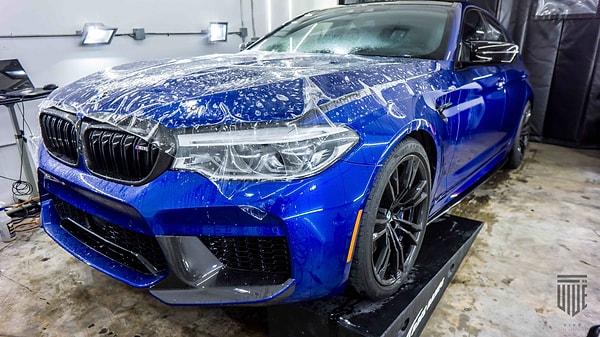 Günümüzde PPF kaplama fiyatları, araç modeline göre değişmekle birlikte ortalama 80-100 bin liraları buluyor.