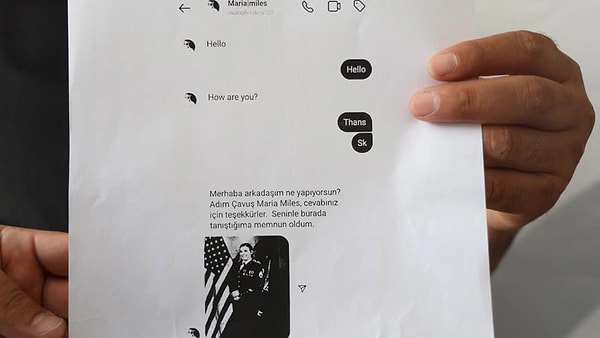 Amerikan ordusunda çavuş olduğunu söyleyen kişi, Yemen'de görev yaptığını ve yurt dışına 2 külçe altın ile 700 bin dolar para kaçırmak için maddi yardıma ihtiyacı olduğunu söyledi.